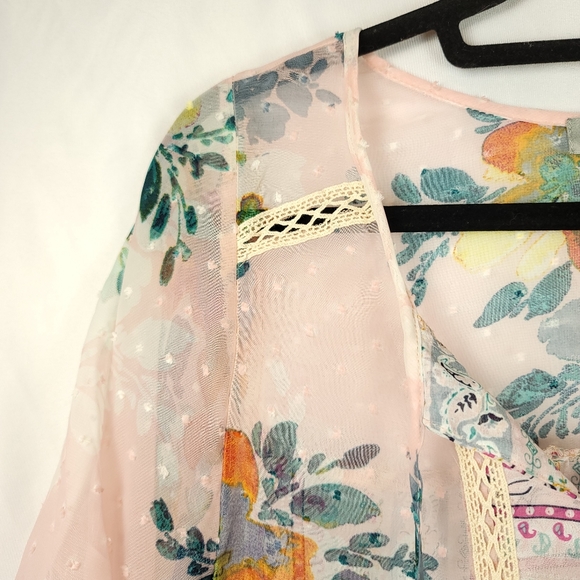 NWT FIGUEROA & Flower Butterfly Sleeve Blouse - Picture 6 of 7